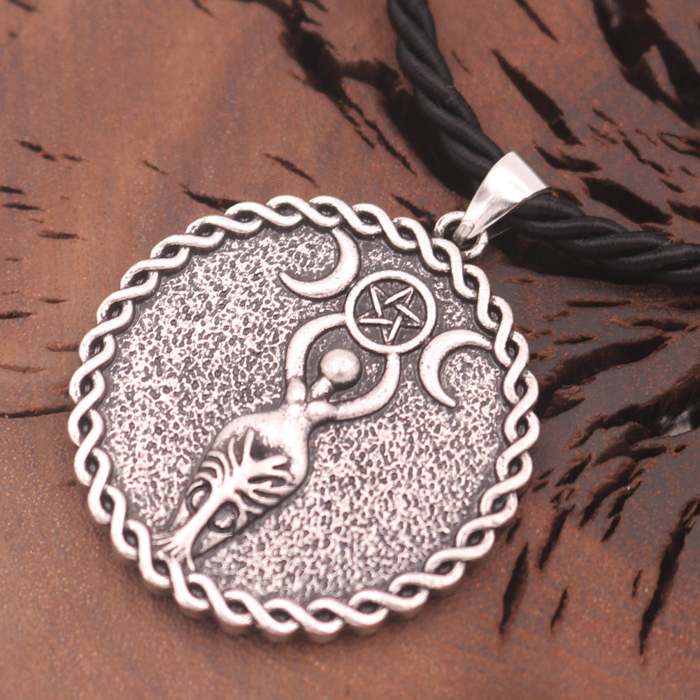 Moonlit Celtic Witchcraft Goddess Necklace with Double Moon Totem - Men's European and American Pendant