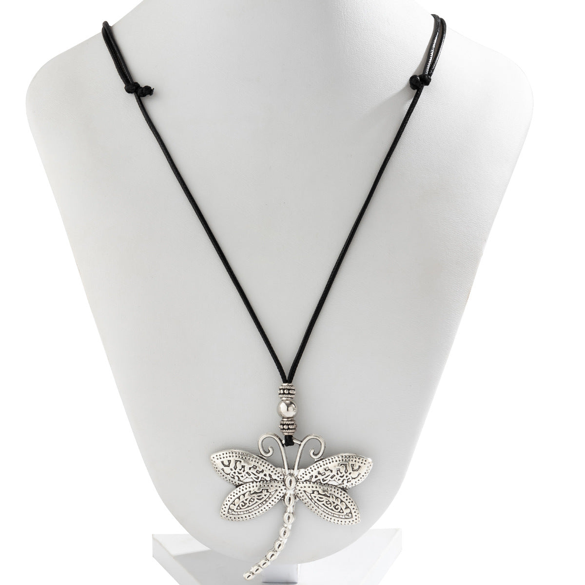 Versatile Alloy Dragonfly Pendant Necklace with Adjustable Animal Design for Women