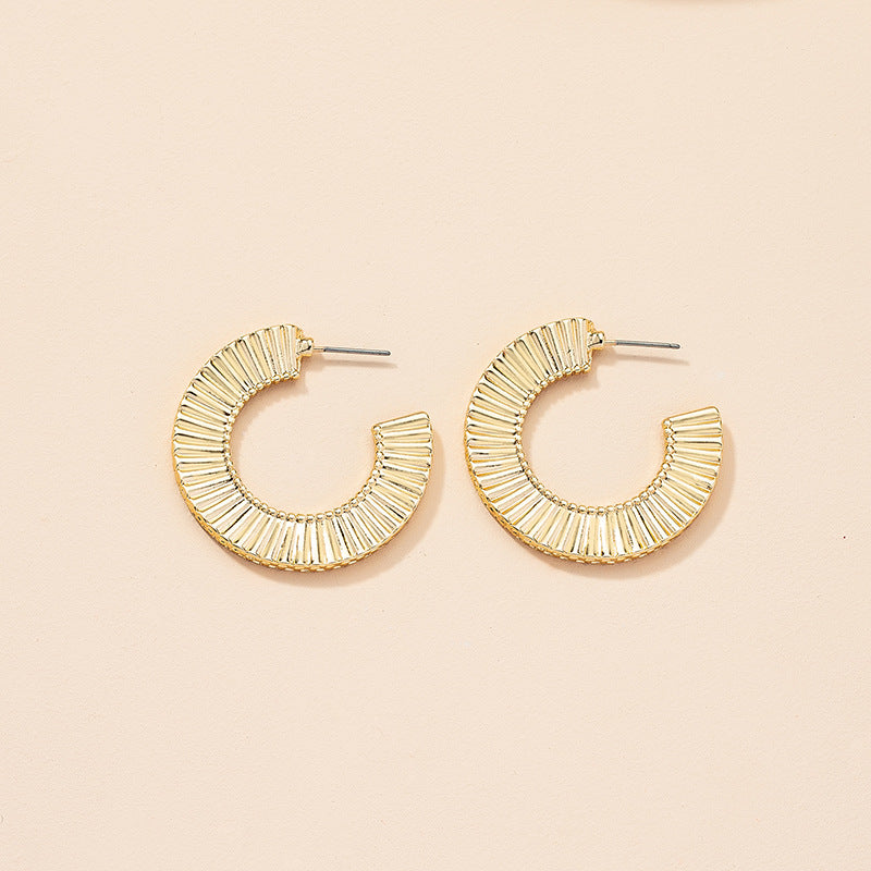 Chic C-Shaped Geometric Earrings - Trendy European Style Jewelry for Online Celebrities