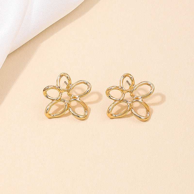 Summer Chic Hollow Flower Earrings with Korean Flair for Everyday Wear