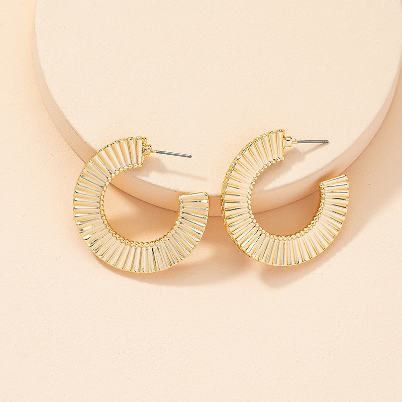 Chic C-Shaped Geometric Earrings - Trendy European Style Jewelry for Online Celebrities