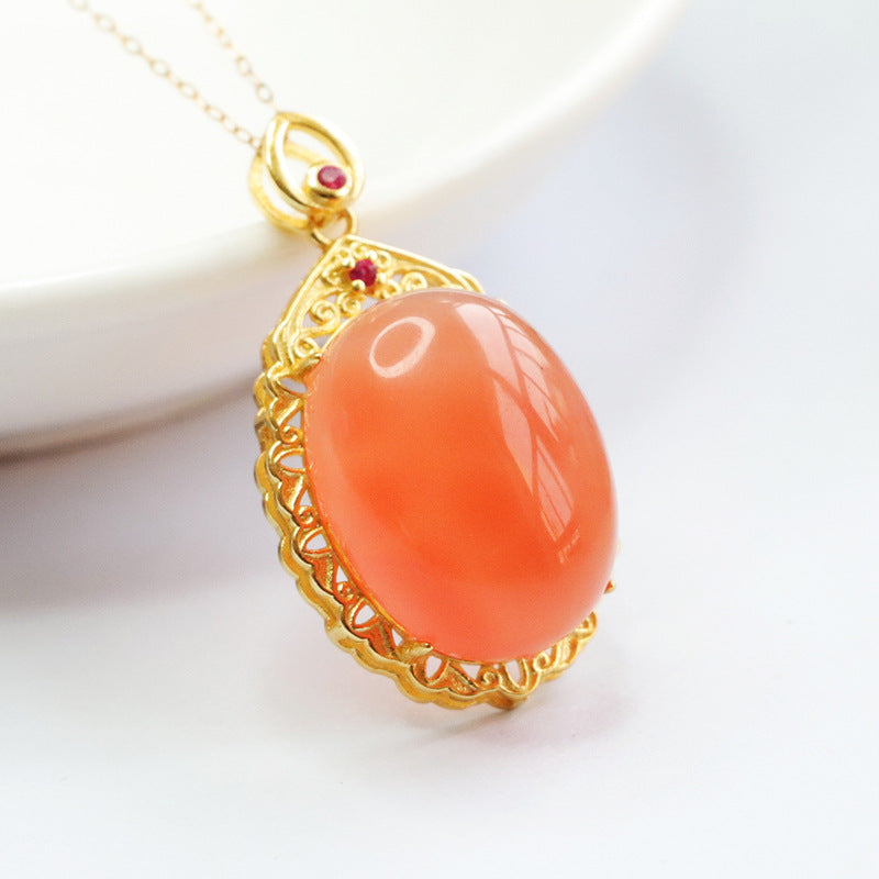 Silver Pigeon Egg Agate Pendant Necklace with Lace Edge