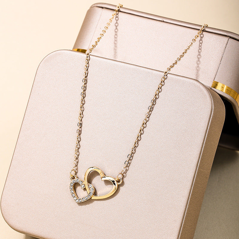 European & American Fashion Double-Ring Love Necklace - Elegant Ladies Pendant Jewelry