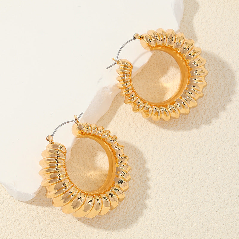 Retro Chic Metallic Thread Earrings for Women - Vienna Verve Collection