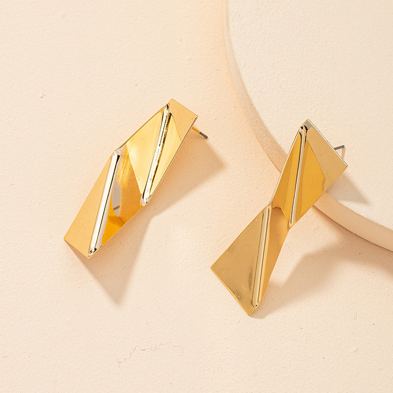 Exaggerated Retro Fashion Metal Geometric Earrings - Vienna Verve Collection