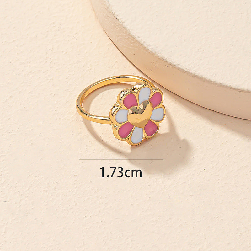 Vienna Verve: Elegant Flower Droplet Ring - Women's Statement Jewelry