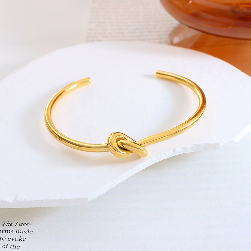 Everyday Genie Titanium Steel Gold Plated Knot Bracelet