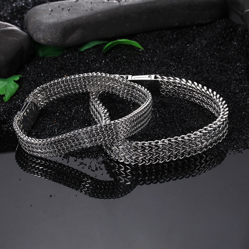 Stylish Personalized Titanium Steel Men's Bracelet for Cross-Border E-Commerce in Europe and the USA