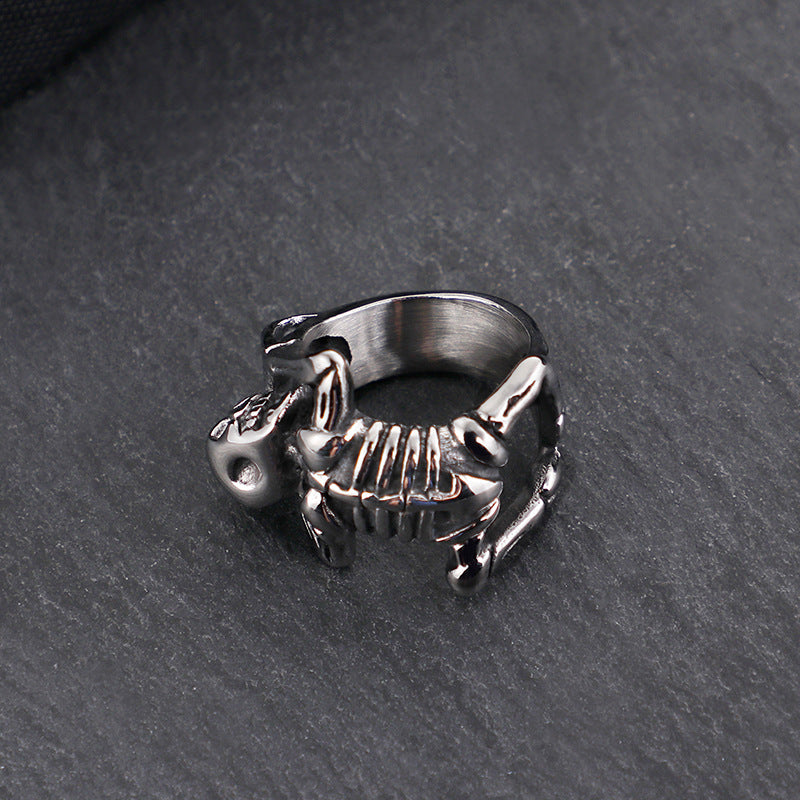 Punk-inspired Oversized Skull Ring for Men - Stainless Steel Halloween Accessory