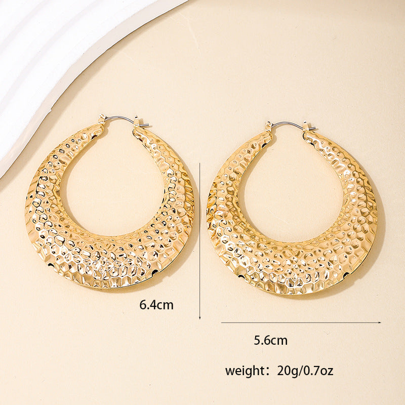 Exaggerated Metal Ring Pattern Earrings in Vienna Verve Collection