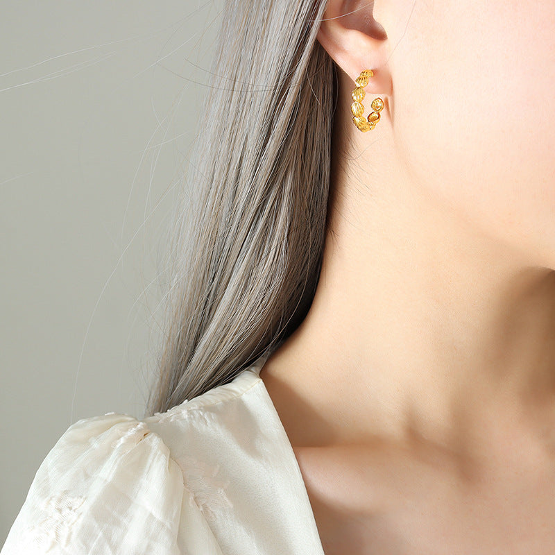 Hong Kong Chic C-Shaped Earrings - Trendy Copper Shell Design