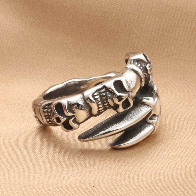 Titanium Steel Skull Claw Ring - Retro Men’s Jewelry Accessory for Trendsetters