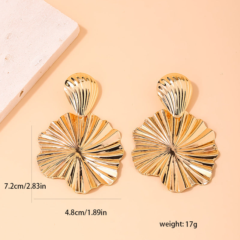 Retro Shell Ruffle Earrings with Metal Needle - Vienna Verve Collection