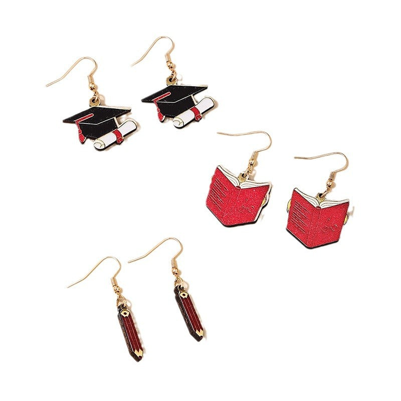 European-American Graduation Season Pencil Earrings Set with Bachelor Hat Motif