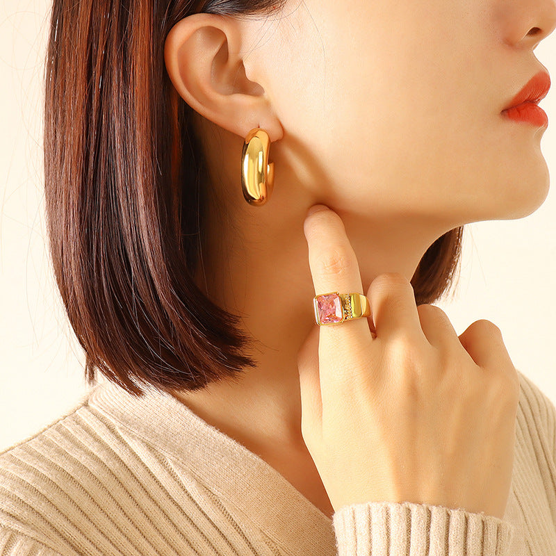 Golden U-Shaped Geometric Earrings - Hypoallergenic European Design