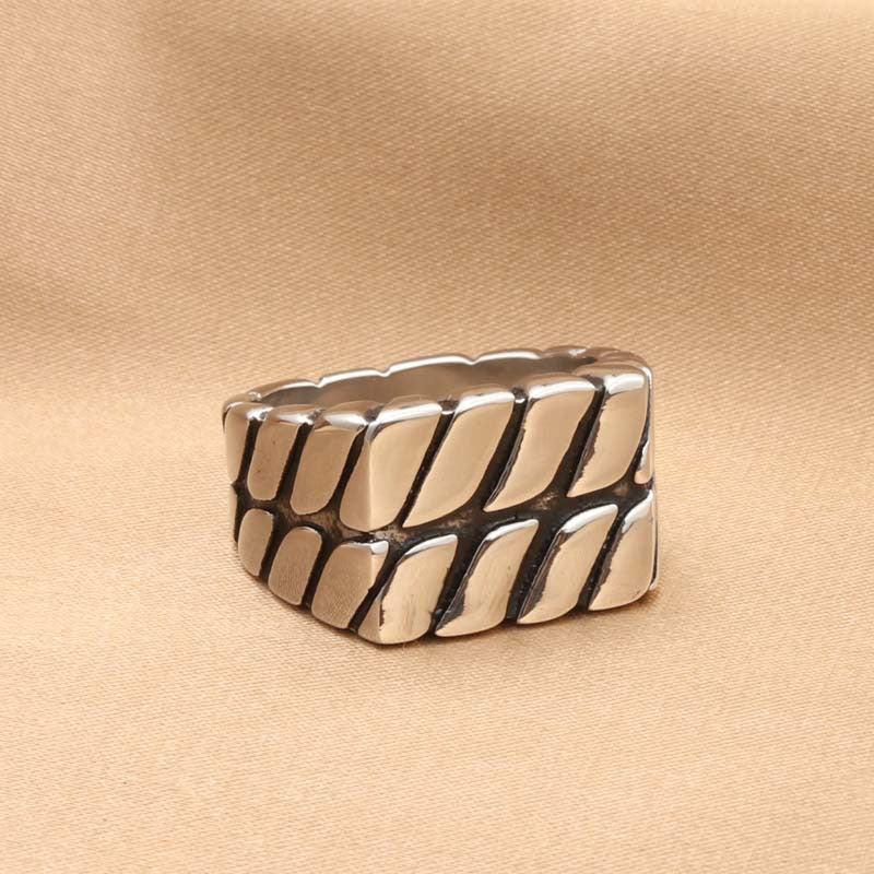 Trendy Men's Titanium Steel Square Striped Ring - Retro Style Jewelry for the Modern Man