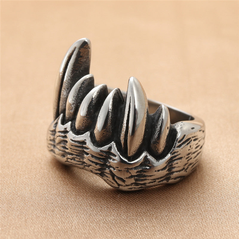 Titanium Steel Tiger Tooth Ring for Men - Retro Trendy Animal Accessory