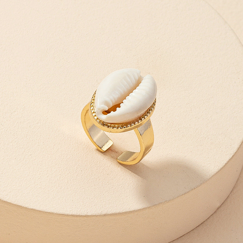 Trendy Shell Ring - Vienna Verve Collection