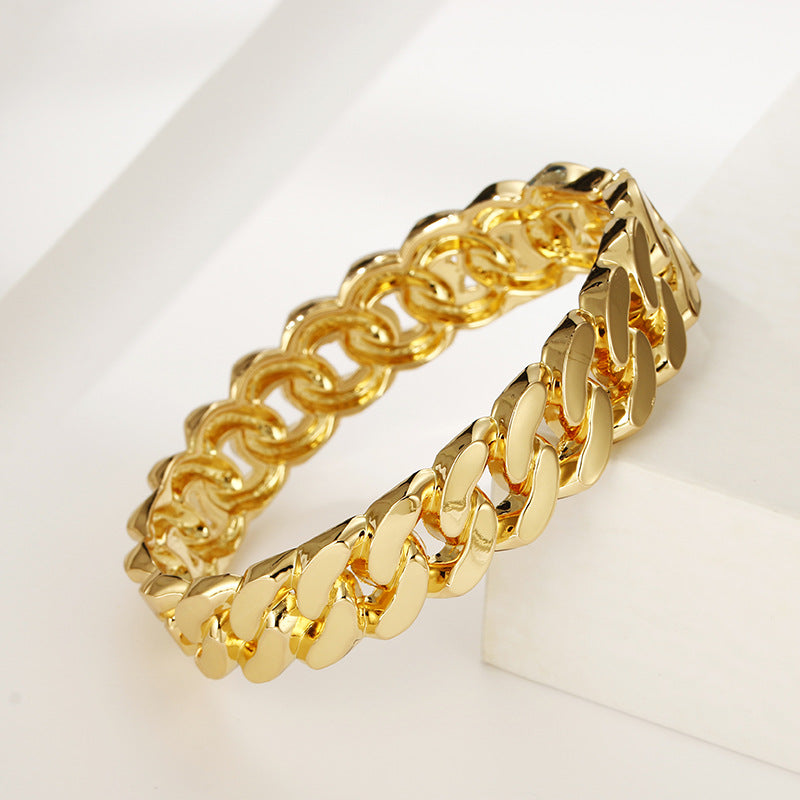 Hollow Twist Chain Bracelet - Vienna Verve Collection