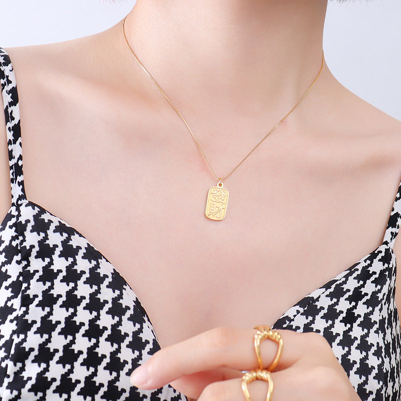 Elegant Gold-Plated Pendant Necklace with Unique Fashion Design