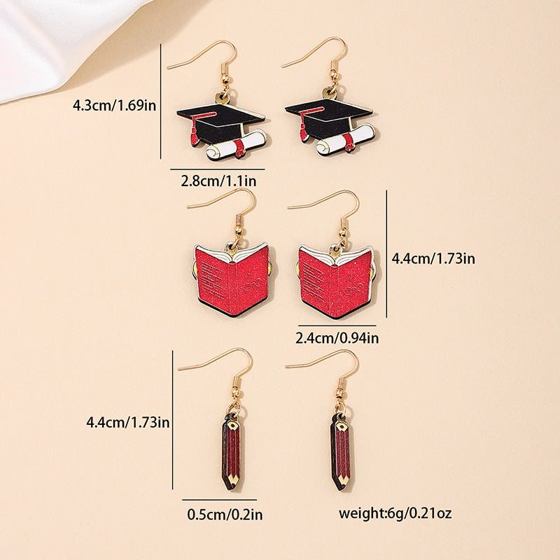 European-American Graduation Season Pencil Earrings Set with Bachelor Hat Motif