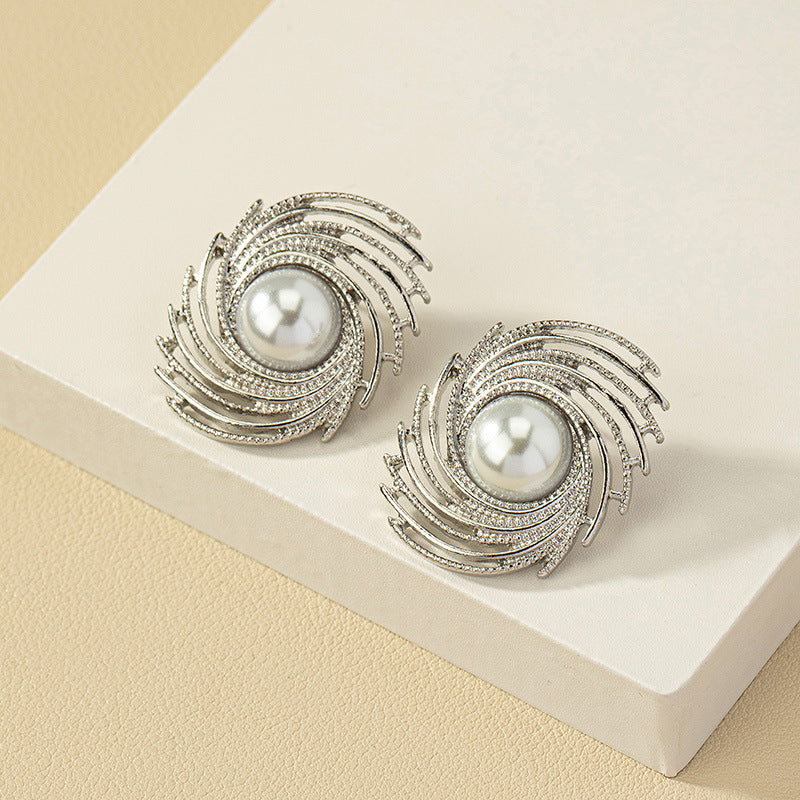 Luxurious Vienna Verve Metal Pearl Earrings - Wholesale Personality Statement Piece