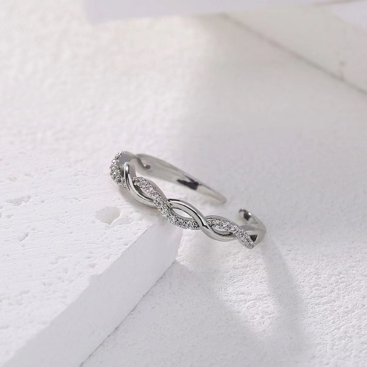 Romantic Interlaced Wave Zircon Opening Sterling Silver Ring