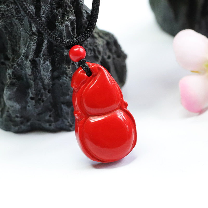 Vermilion Sand Gourd Pendant: Timeless Retro Elegance