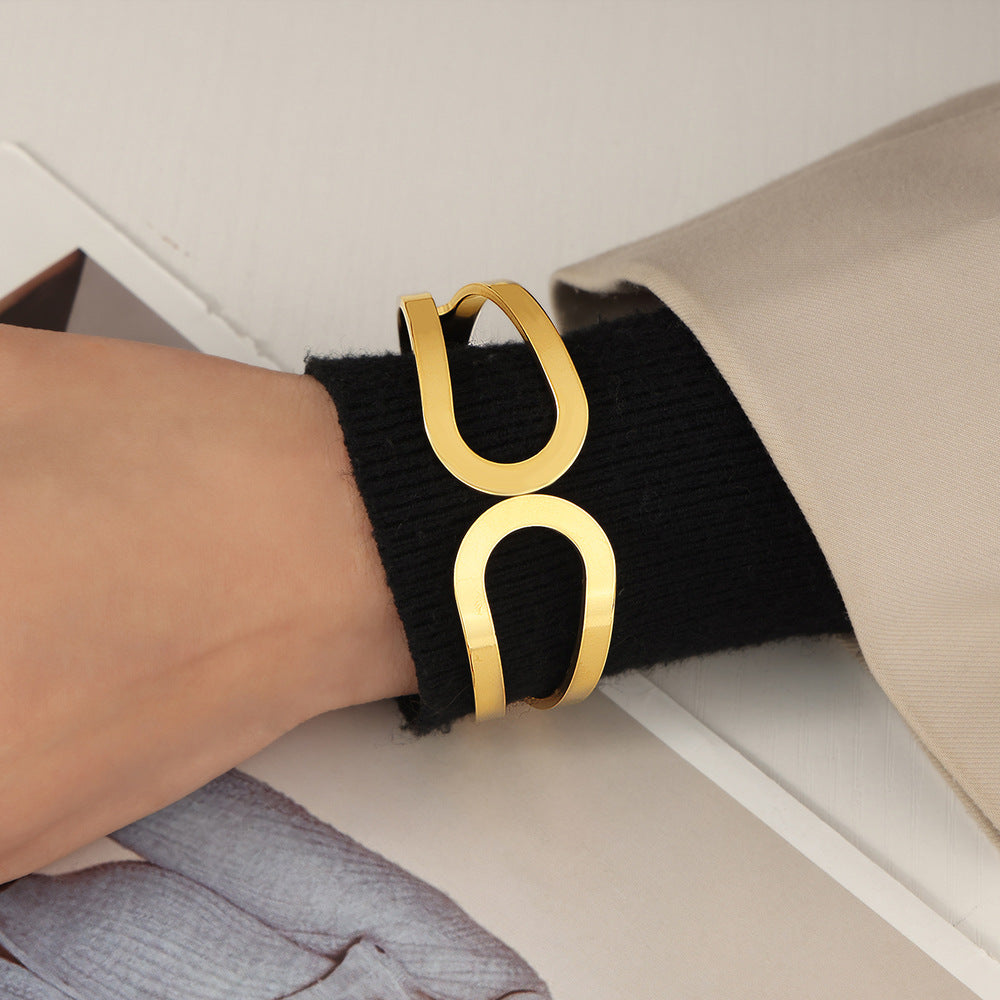 Golden Geometric Hollow Bracelet - Women's Fashion Jewelry by Planderful