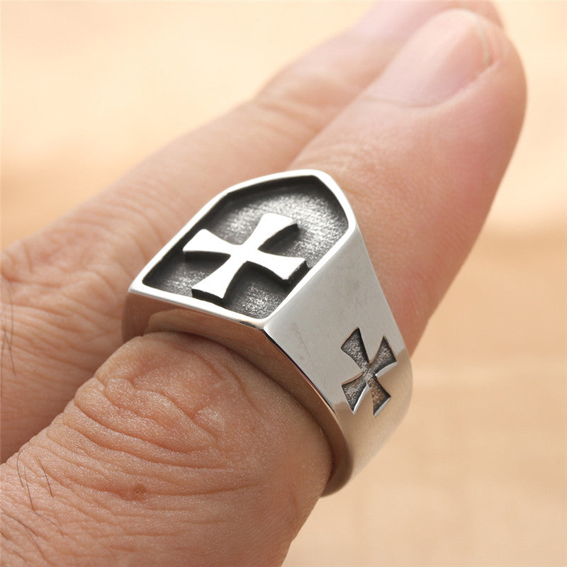 Stylish Titanium Steel Cross Ring for Men - Personalized Retro Accessory in Stainless Steel