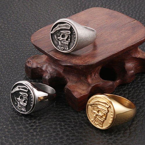 Titanium Steel Warlord Skull Ring for Men - Personalized Retro Fashion Jewelry