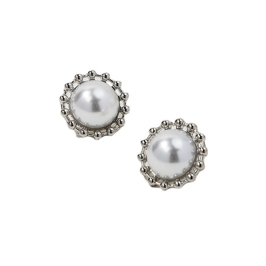 Chic Pearl Earrings with a Touch of French Elegance - A Stylish Addition to Your Collection!