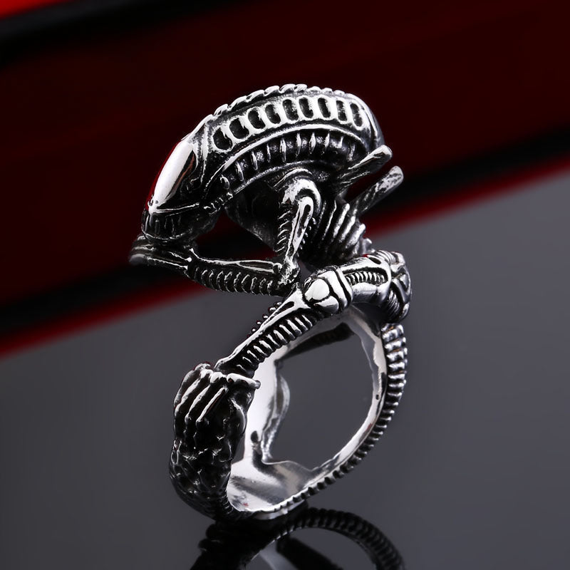 Men's Three-Dimensional Alien Titanium Steel Ring - Unique Film & TV Inspired Accessory