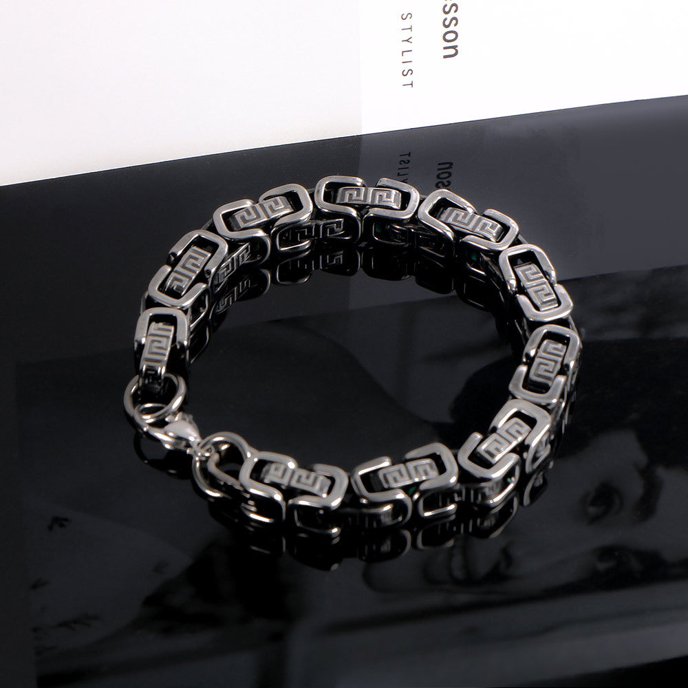 Stylish Men's Titanium Steel Bracelet with Custom Great Wall Motif - Chic Locomotive Dance Chain Accessory