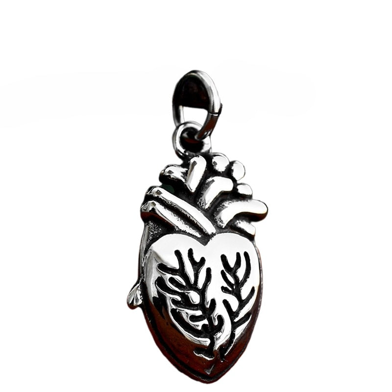 Wholesale Retro Titanium Steel Heart Pendant - European and American Fashion Accessories for Men