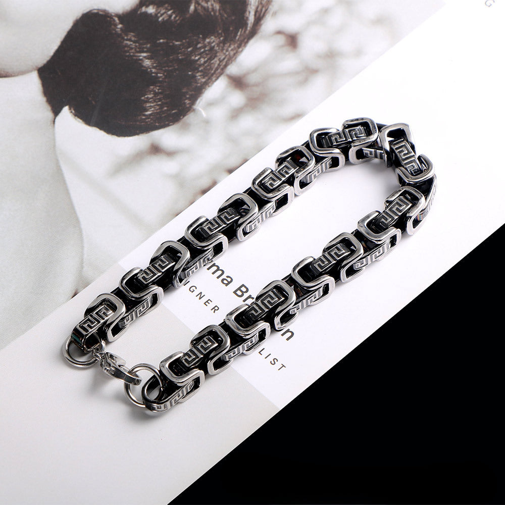 Stylish Men's Titanium Steel Bracelet with Custom Great Wall Motif - Chic Locomotive Dance Chain Accessory