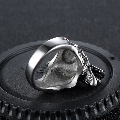 Titanium Steel Wolf Head Ring - Bold Men's Fashion Jewelry for the Modern Man