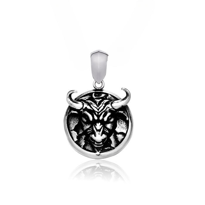 Vintage-Inspired Animal Cow Head Titanium Steel Pendant for Men - Personalized Retro Jewelry Wholesale