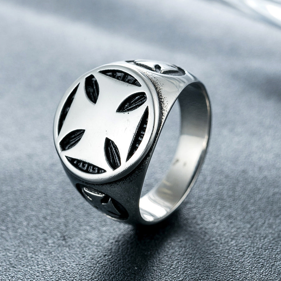 Teutonic Cross Round Titanium Steel Ring for Men