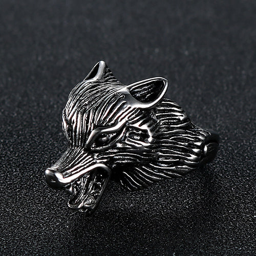 Titanium Steel Wolf Head Ring - Bold Men's Fashion Jewelry for the Modern Man