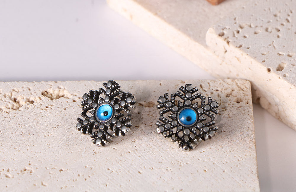 Unisex Retro Titanium Steel Snow Flower Sapphire Stud Earrings