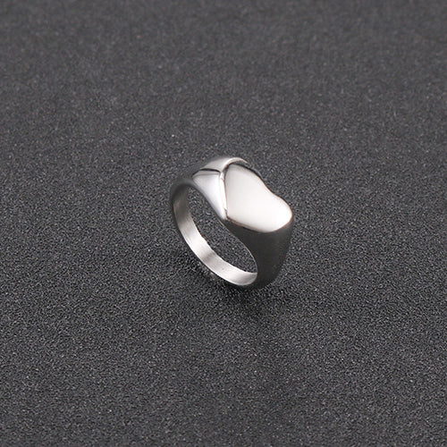 Stylish Unisex Heart-Shaped Titanium Steel Ring - Minimalist Fashion for Everyday Wear