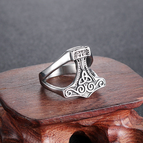 Stylish Viking Celtic Knot Stainless Steel Ring - Personalized Retro Punk Design for Men