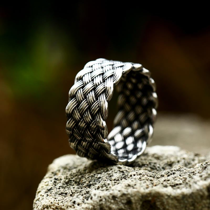 Norse Heritage Celtic Knot Titanium Steel Ring for Men - Elegant Viking Inspired Jewelry