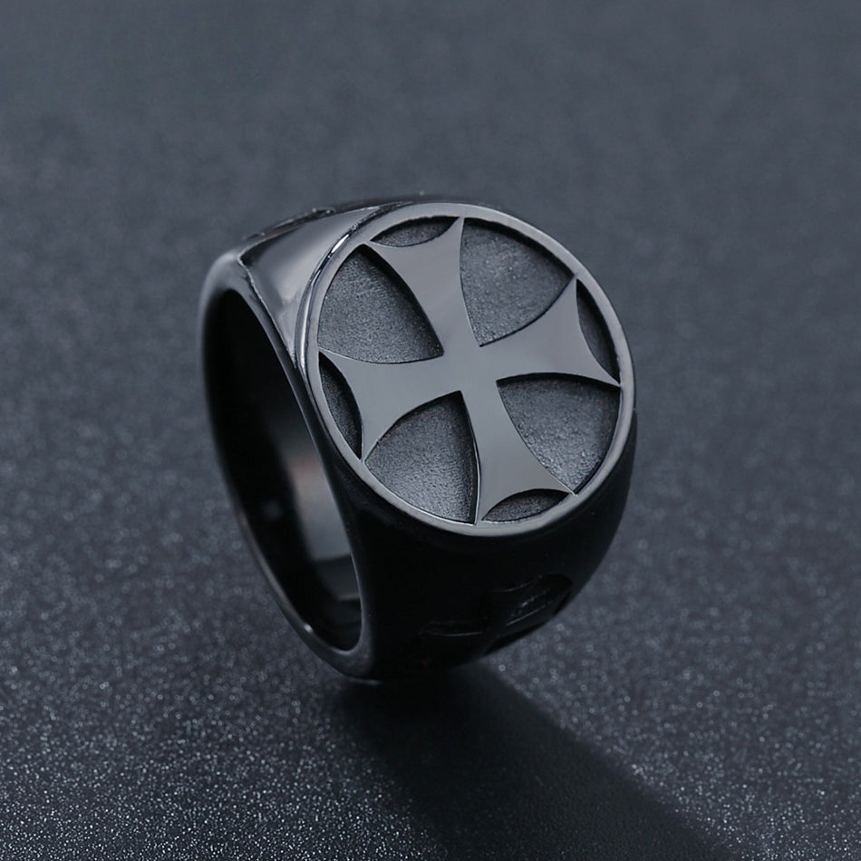 Round Teutonic Cross Medal Titanium Steel Ring for Men