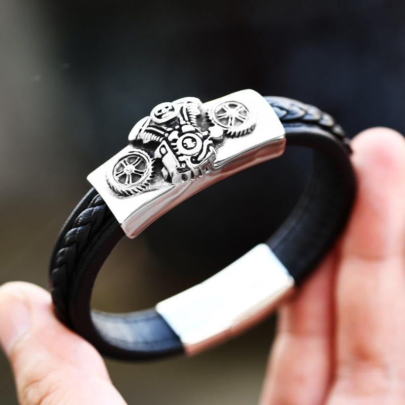 Vintage-Inspired Men's Skull Woven Leather Bracelet - Ethnic Titanium Steel Adventure Accessory