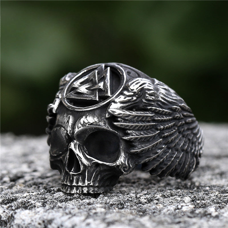 Viking-Inspired Triangular Skull Titanium Steel Ring for Men - Edgy Punk Jewelry