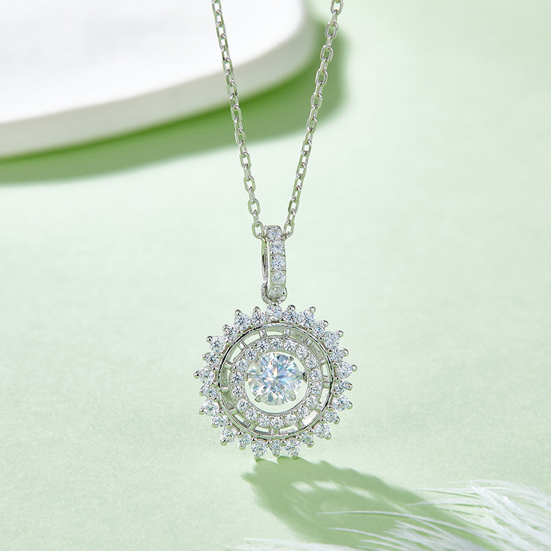 Luxury Circular Halo 0.5 Carat Round Cut Moissanite Necklace