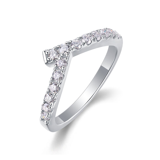 0.36 Carat Moissanite V-Shaped Half Eternity Ring in S925 Silver with Platinum Plating