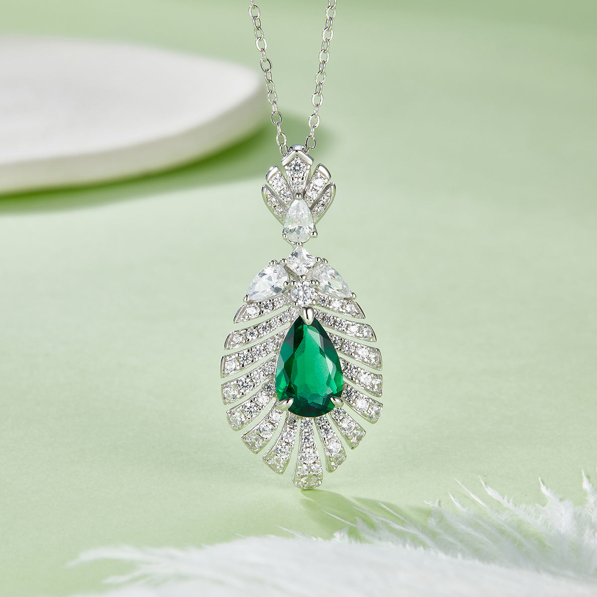 2.75 Carat Pear-Shaped Lab-Created Gemstone Pendant Necklace in S925 Silver with Platinum Leaf Design